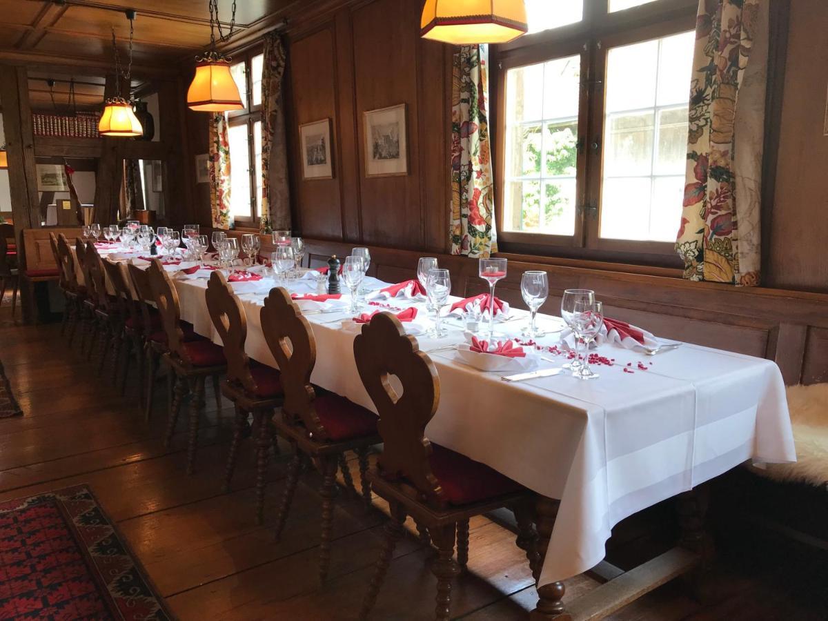 Gasthaus Zum Goldenen Kreuz Rafz Esterno foto