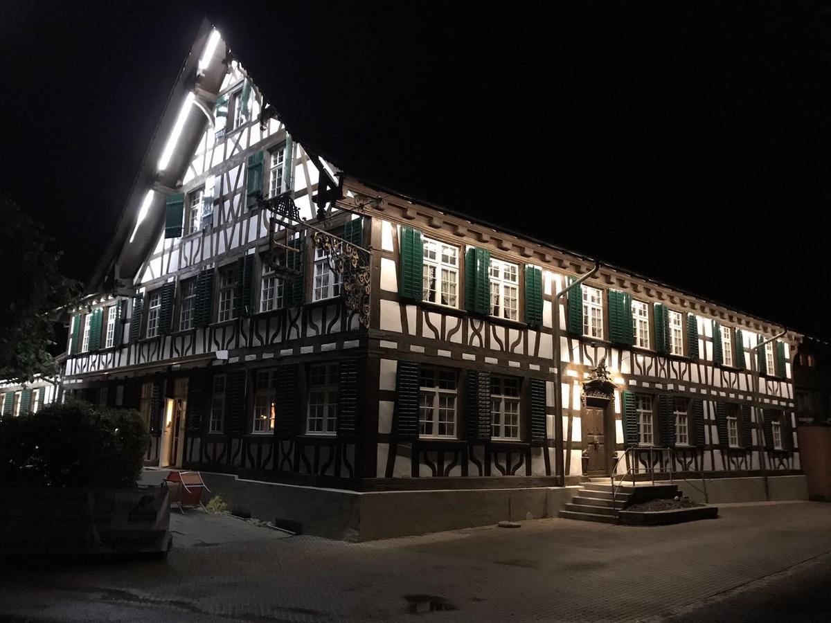 Gasthaus Zum Goldenen Kreuz Rafz Esterno foto